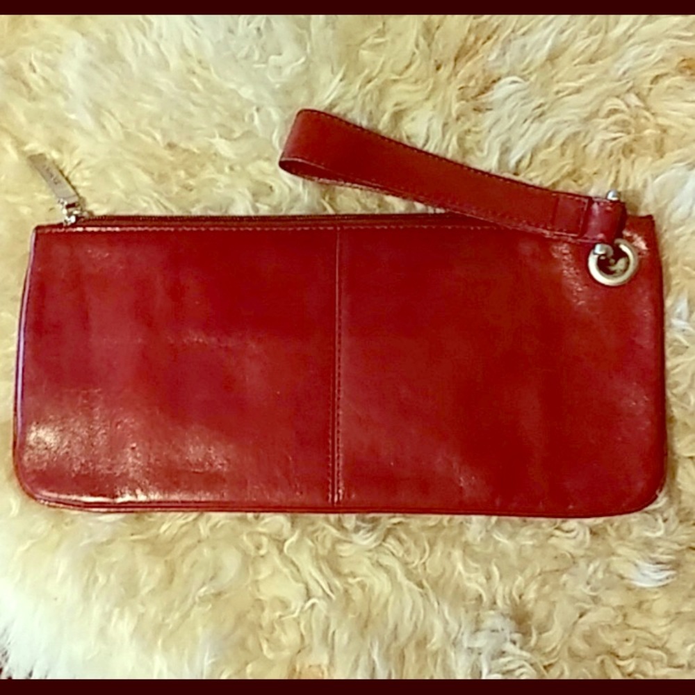 HOBO wristlet/clutch Reddish Brown in color